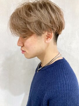 アイティー バイ アルバム 中野店(IT by ALBUM) ハンサムフェードミルクティースリークショート_ba310952