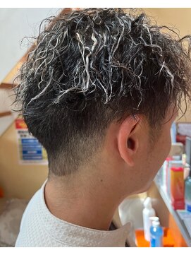 ブルーモスク トウキョウ(TOKYO) ホワイトメッシュ!ツイストパーマ