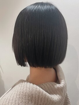 ノワ 三鷹店(Nowa) ショート【ボブ・ダークブルー】