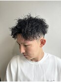 スパイキーツイストパーマツーブロックメンズカット