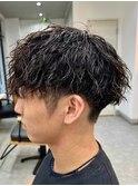 ツイストスパイラルパーマメンズマッシュ刈り上げ波巻きパーマ