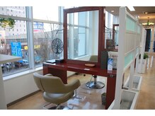 プリズム シーオー(PRISM CO)の雰囲気（景色が良く外から店内は見えません）