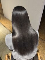 セブンベルベット(7 Velvet)&nbsp;透明感グレージュ【円口睦】