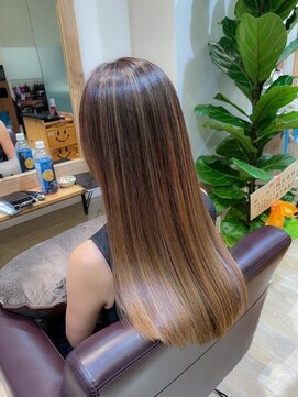 ステラバイケンジ 藤沢(STELLA by KENJE) 白髪ぼかし　セミディ　シアーカラー　【藤沢　藤沢駅】