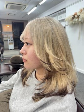 アオ(AO。) デザインカラー/レイヤーカット/ウルフカット/ローライト