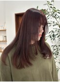 ツヤ髪顔まわりレイヤーワインレッド　20代
