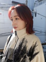 オーオ シカシカ(OOO YY) ビビッドなボルドーカラーと流れる顔周りボブ/ブリーチなし