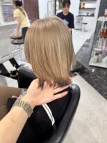 ザ アクネ 岡崎竜美丘店(THE ACNE)&nbsp;♪デザインカラー_エンドカラー_レイヤーボブ