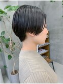 就活ヘア、黒髪、ハンサムショート、前下がり