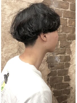 マギーヘア(magiy hair) くせっ毛風マッシュパーマ［magiyhair西部笑］