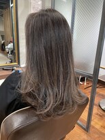 リバレッジ 広尾(Leverage)&nbsp;脱白髪染め大人ハイライト【広尾、恵比寿】担当:尾上