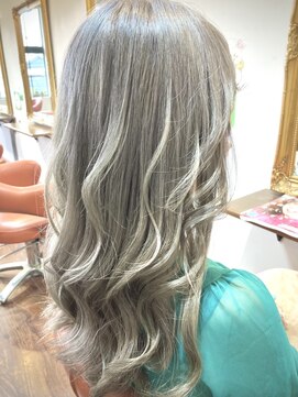 サジアーツバグス ホワイトアッシュバイオレット