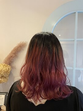 アンテシニヨン(Un the Shiniyon) グラデーション×ピンクバイオレット