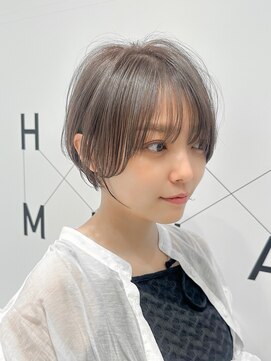 ハルキミナト ジャパン ヨコハマ(HARUKI MINATO japan YOKOHAMA) レイヤー丸みショート20代30代40代50代プラチナアッシュ