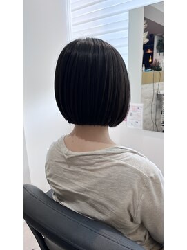 エミュスト(Emuest) 髪質改善×パツっとボブ