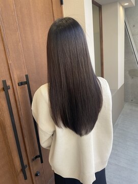 ヒイロ(hiilo.) straight hair