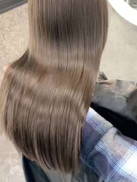 チル(chill) 美髪＊オリーブグレージュ＊ブリーチなしダブルカラー