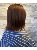 オレンジレッド切りっぱなしボブ