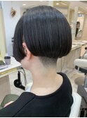 30代40代50代刈り上げ女子ツーブロック耳掛けマッシュショート