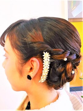 アトリエ ヴィサージュ 稲毛海岸店(ATELIER VISAGE) サイドねじり×下くるりんぱで上品カジュアル♪