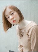 ぱつっとボブ　アプリコットベージュ