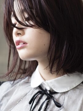 エコモ ヘアー(E Komo hair) ダークトーン/ナチュラルピンクボブ/うざバング