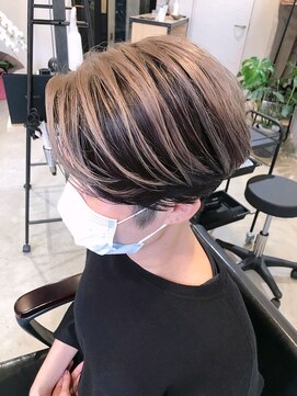 イースエモーション(ease et motion) 【天神 今泉 大名】白髪ぼかし　ブロンドライト