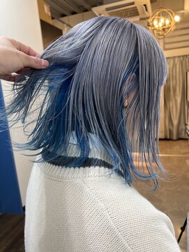 ヘアーグランデシーク(Hair Grande Seeek) ハイトーンダブルカラーインナーカラー【シルバー×ブルー】☆