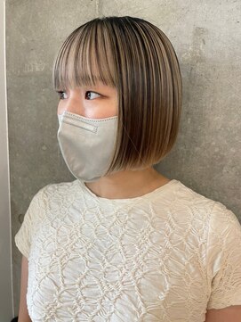 セル(CELL) ハイトーンボブ アンブレラカラー 切りっぱなしボブ
