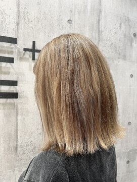 アンダーバーホワイト 南海難波店(_WHITE) 切りっぱなし