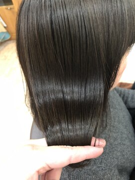 ヒビ(HIBI) 艶髪