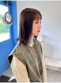 オン眉/外ハネミディアム