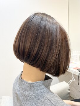 アマニ ヘアー ホスピタル(AMANI. HAIR HOSPITAL) AMANI 前下がりボブ
