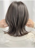 デザインカラーレイヤーカットウェットヘアオリーブベージュ白髪