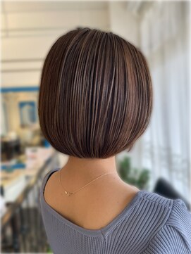 ニューアール(Nr) お手入れ簡単ボブスタイル