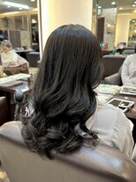 キャラ 池袋本店(CHARA) 人生初めてのコテ巻き風パーマで艶々カールで可愛く♪【貴也】