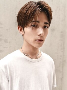 ミラバイグリーン(Mira by green) センターパート/フェザーショート/ショートレイヤー