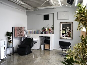 ウカン(UKAN.)の写真/完全プライベートサロン◎カウンセリングから仕上げまでひとりのスタイリストが施術します！