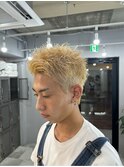 ブロンドスパイキーショート