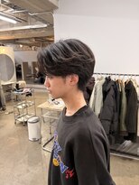 リラクオーレメンズ(LIRA CUORE men's) フェザーパーマ風センターパート