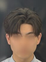 バース バイ ハピネス(BIRTH by happiness)&nbsp;韓国へアカルマパーマワックスなしセンターパート黒髪ウルフ