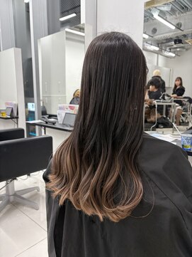 アライブ ハラジュク(ALIVE harajuku) ブリーチインナーバレイヤージュグラデーションカラー夕貴