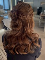 オモチャ 銀座(OMOCHA)&nbsp;編み込みハーフアップ/結婚式お呼ばれヘアアレンジ