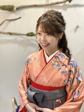 ヘアセットサロンエッジ(Edge) 卒業式ゆるふわハーフアップ