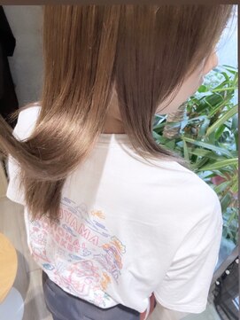 ジーナ 西荻窪(Zina) エアリーミディショートパーマ黒髪ホワイトアッシュ