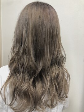 ディーボーイ 下通本店(D-BOY) グレージュ