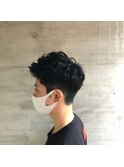 10代20代人気☆ナチュラルパーマ×刈り上げスタイル