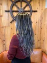 トルチェ(toRtue)&nbsp;グラデーション　ホワイトシルバー