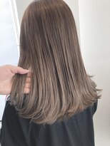 ヨム(YOMU) ハイライトバレイヤージュ