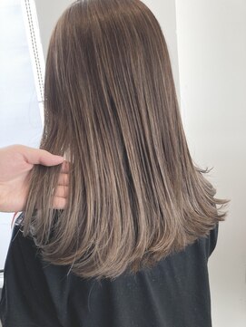 ヨム(YOMU) ハイライトバレイヤージュ